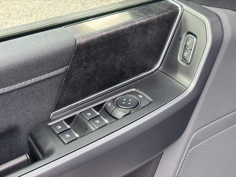2025 Ford F-150 Lightning XLT 4WD SuperCrew 5.5' Box