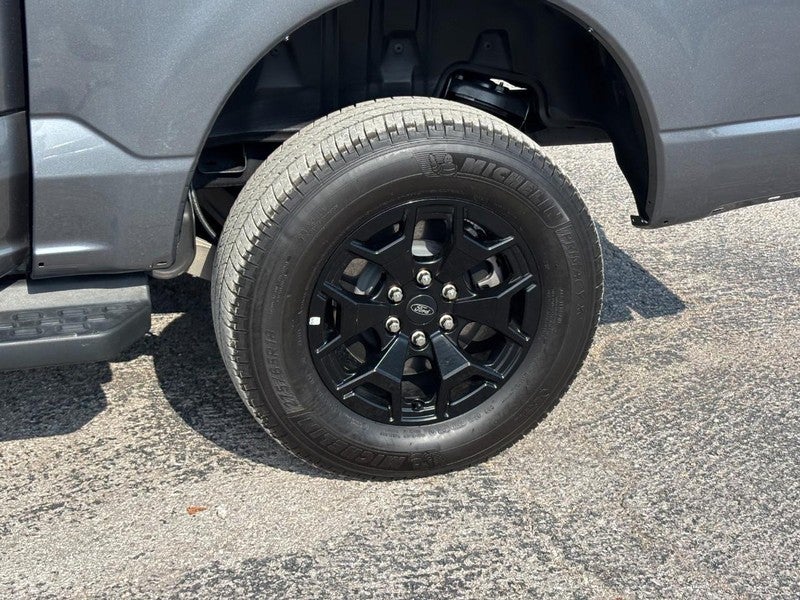 2025 Ford F-150 Lightning XLT 4WD SuperCrew 5.5' Box