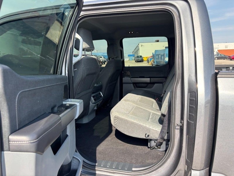 2025 Ford F-150 Lightning XLT 4WD SuperCrew 5.5' Box