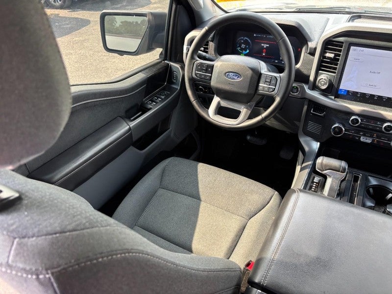 2025 Ford F-150 Lightning XLT 4WD SuperCrew 5.5' Box