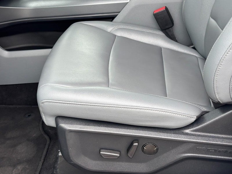 2025 Ford F-150 Lightning Flash 4WD SuperCrew 5.5' Box
