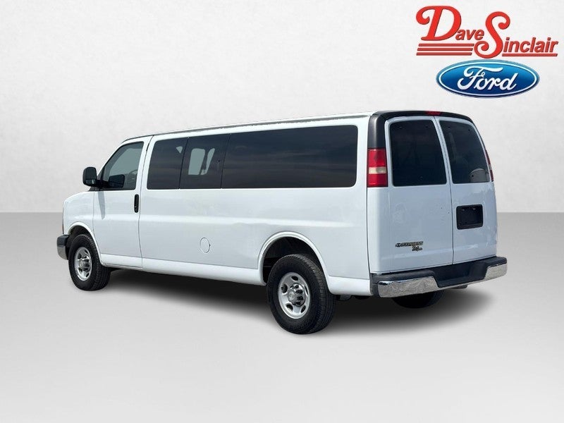 2014 Chevrolet Express Passenger RWD 3500 155" LT w/1LT