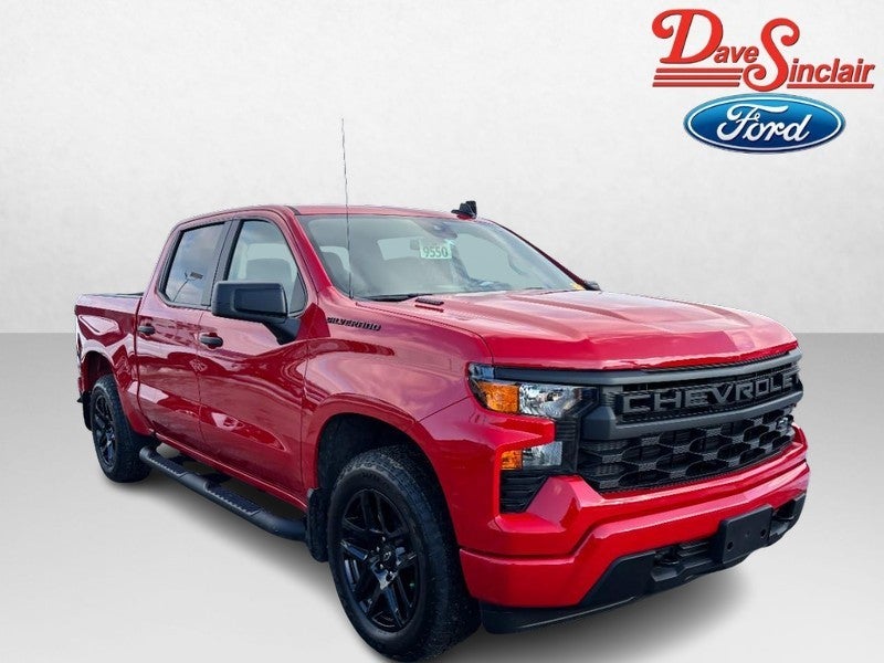 2026 Chevrolet Silverado 1500 4WD Crew Cab 147" Custom