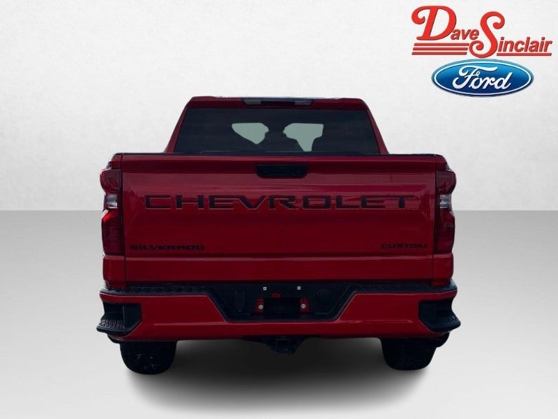 2026 Chevrolet Silverado 1500 4WD Crew Cab 147" Custom