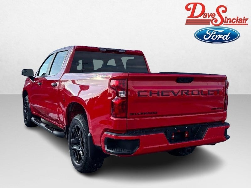 2026 Chevrolet Silverado 1500 4WD Crew Cab 147" Custom