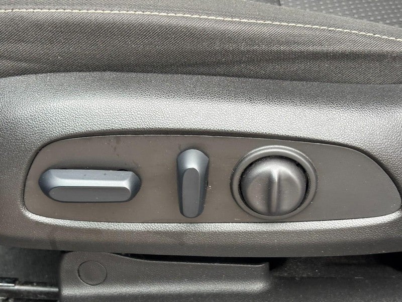 2023 GMC Acadia FWD 4dr SLE