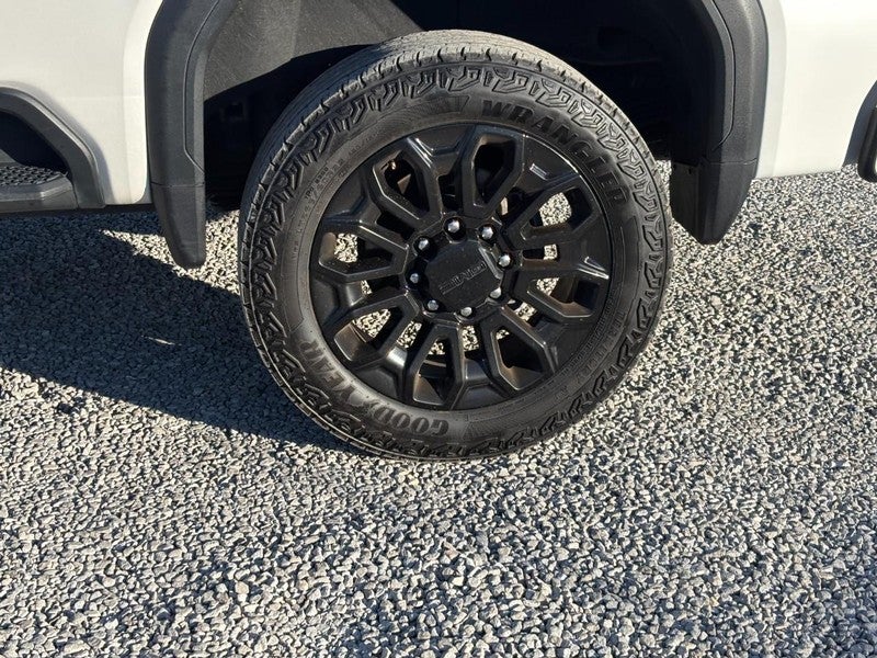 2024 GMC Sierra 2500HD 4WD Crew Cab 159" Denali