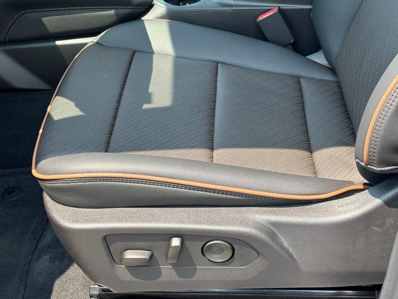 2025 GMC Canyon 4WD Crew Cab AT4
