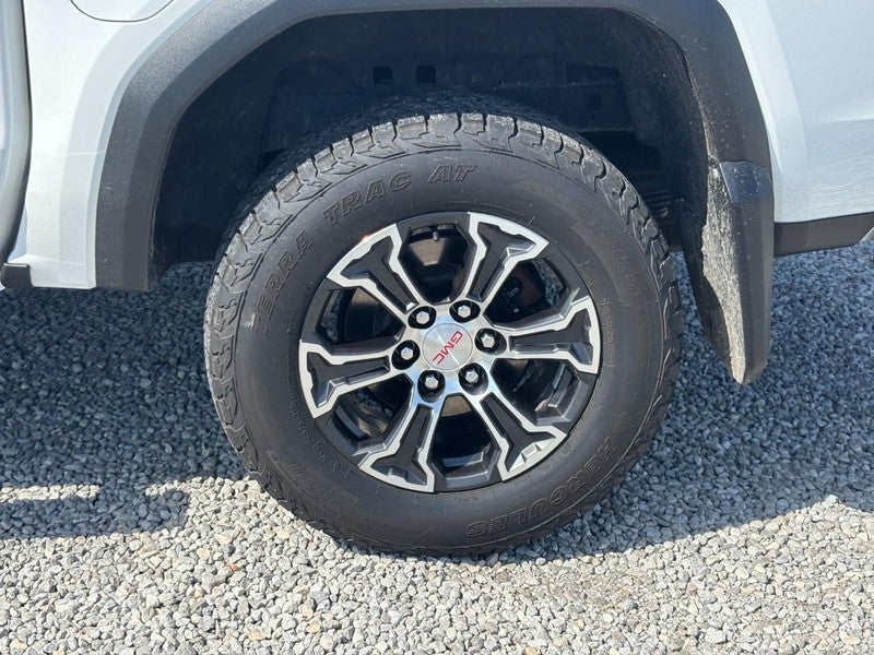 2024 GMC Canyon 4WD Crew Cab AT4