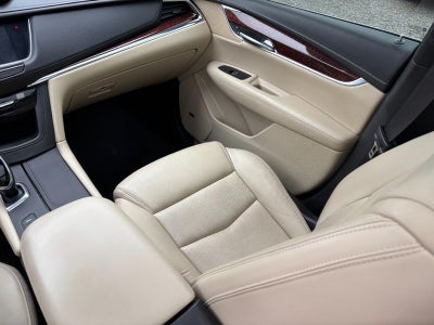 2018 Cadillac XT5 AWD 4dr Premium Luxury