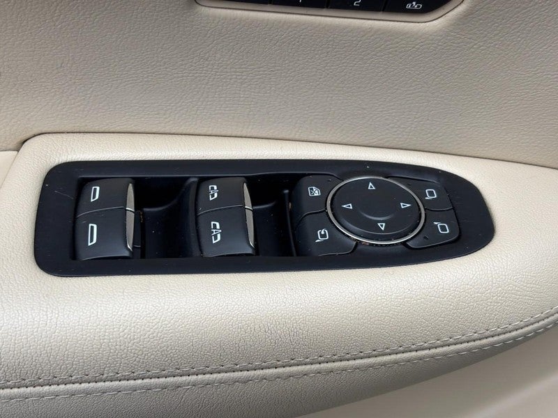 2018 Cadillac XT5 AWD 4dr Premium Luxury