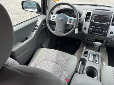 2017 Nissan Frontier Crew Cab 4x4 SV V6 Auto