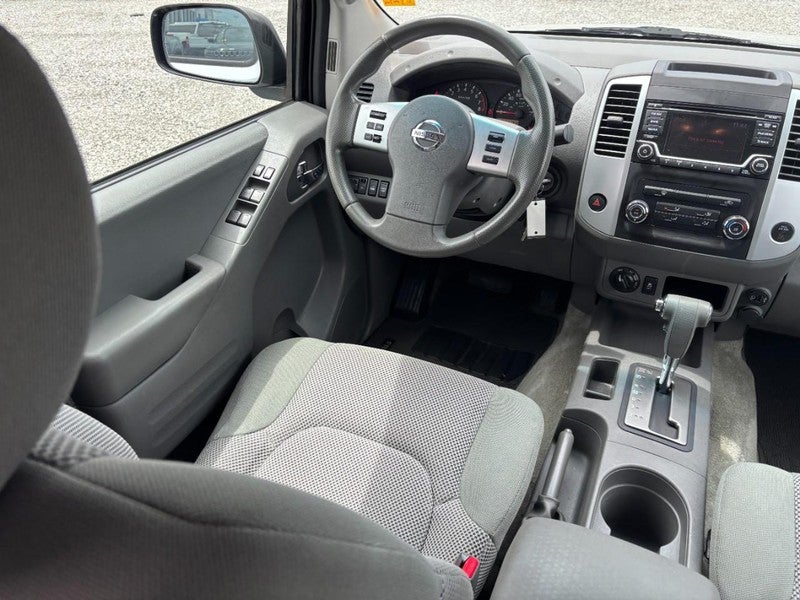 2017 Nissan Frontier Crew Cab 4x4 SV V6 Auto