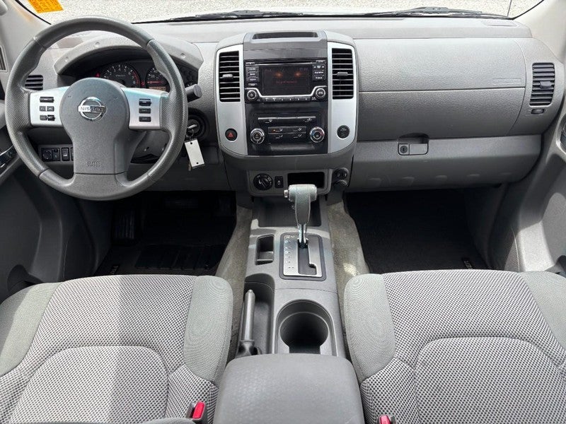 2017 Nissan Frontier Crew Cab 4x4 SV V6 Auto