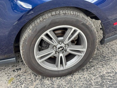 2010 Ford Mustang 2dr Cpe V6