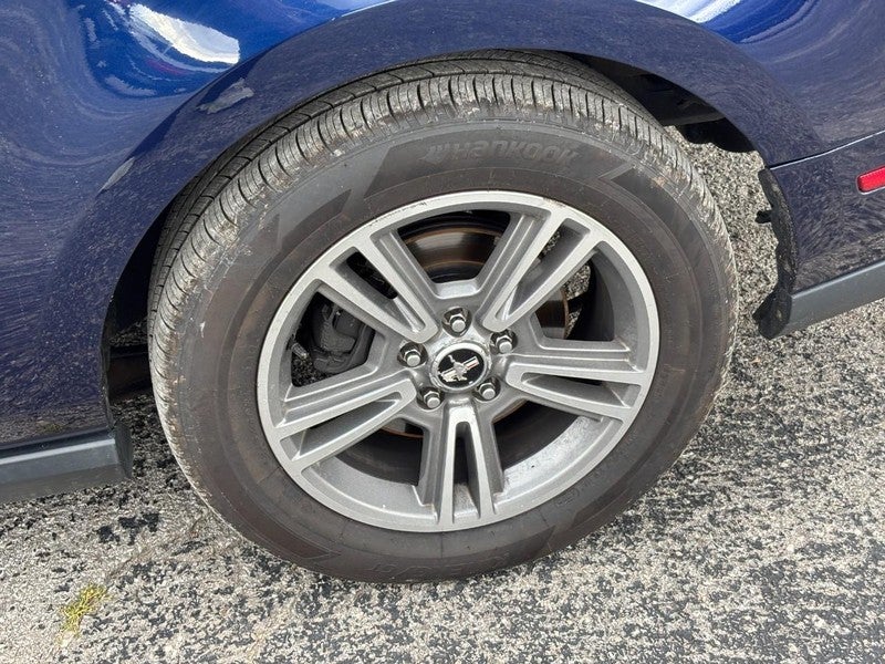2010 Ford Mustang 2dr Cpe V6