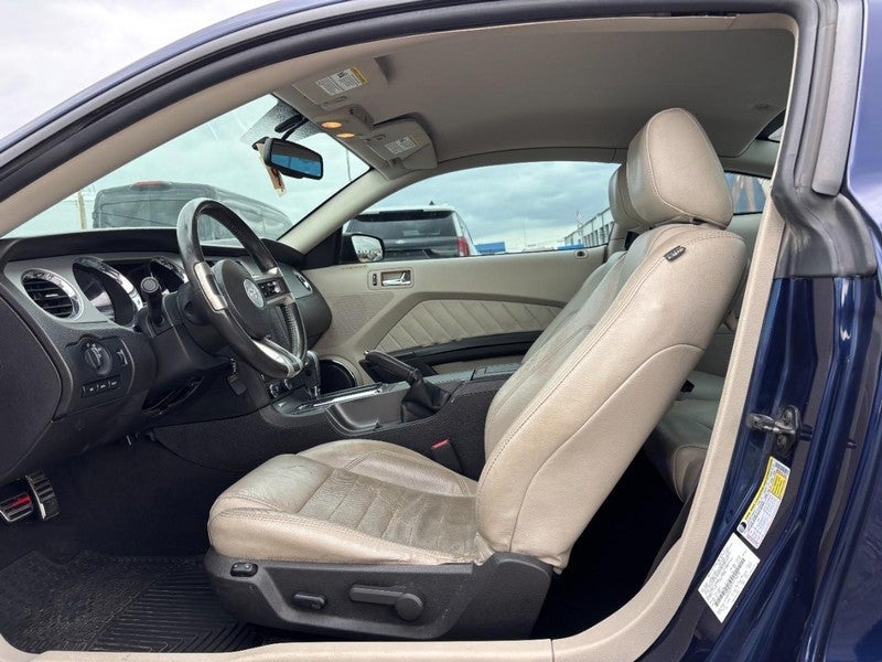 2010 Ford Mustang 2dr Cpe V6