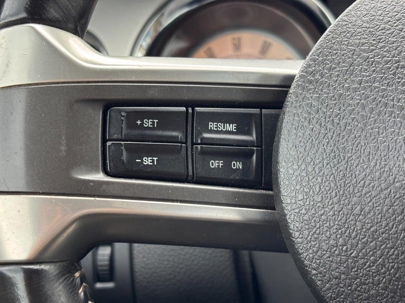 2010 Ford Mustang 2dr Cpe V6