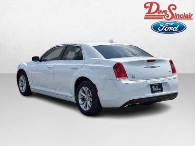 2023 Chrysler 300 Touring RWD