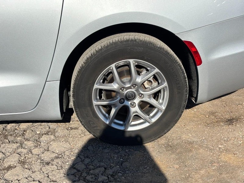 2024 Chrysler Pacifica Touring L FWD