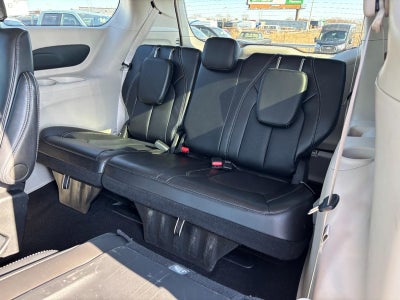 2024 Chrysler Pacifica Touring L FWD