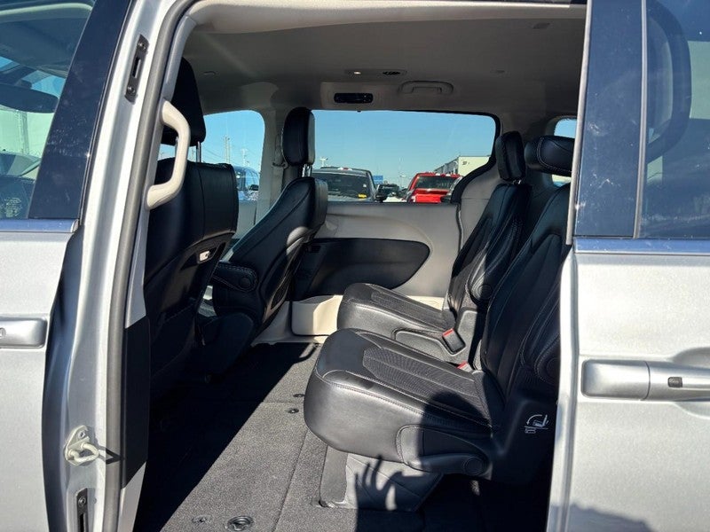 2024 Chrysler Pacifica Touring L FWD