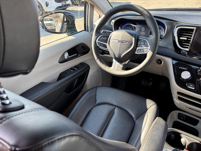 2024 Chrysler Pacifica Touring L FWD