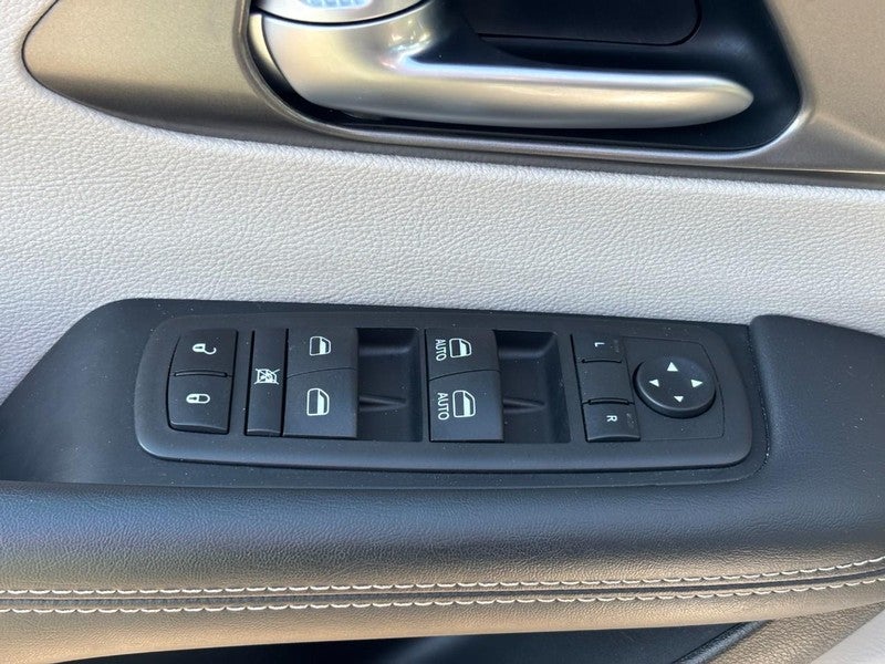 2024 Chrysler Pacifica Touring L FWD