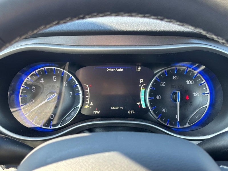 2024 Chrysler Pacifica Touring L FWD