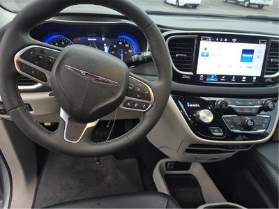 2024 Chrysler Pacifica Touring L FWD