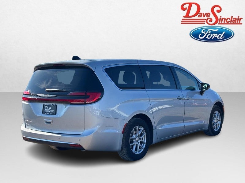 2024 Chrysler Pacifica Touring L FWD