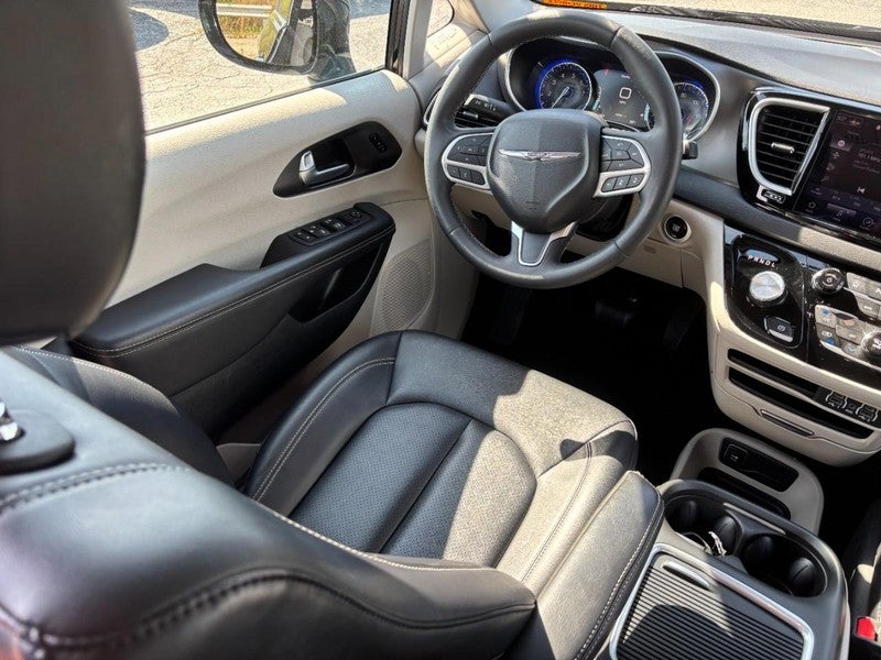 2024 Chrysler Pacifica Touring L FWD