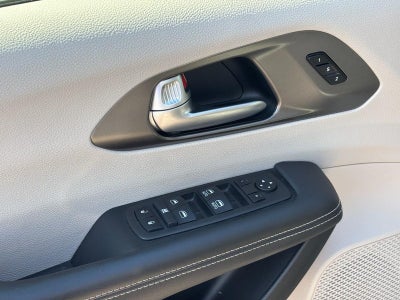 2024 Chrysler Pacifica Touring L FWD