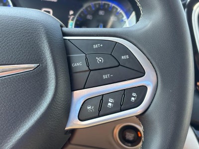 2024 Chrysler Pacifica Touring L FWD