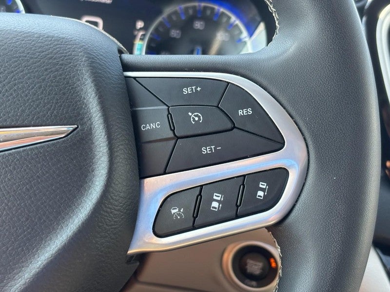 2024 Chrysler Pacifica Touring L FWD