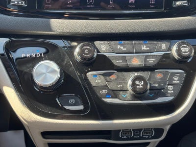 2024 Chrysler Pacifica Touring L FWD