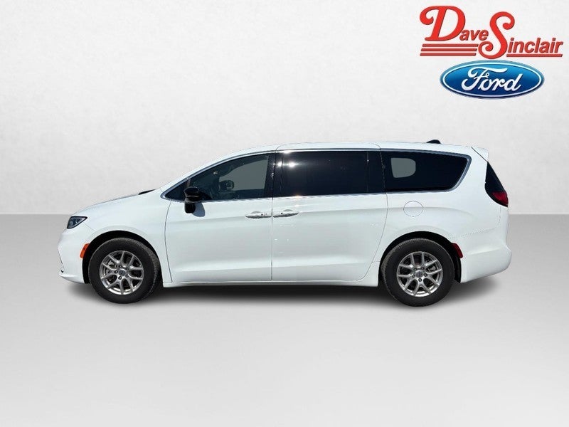 2025 Chrysler Pacifica Select FWD