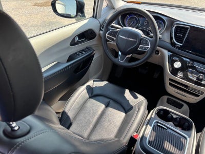 2024 Chrysler Pacifica Touring L FWD