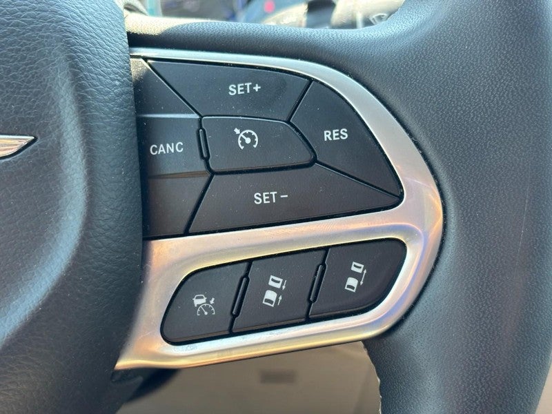 2024 Chrysler Pacifica Touring L FWD