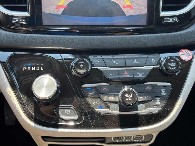 2024 Chrysler Pacifica Touring L FWD
