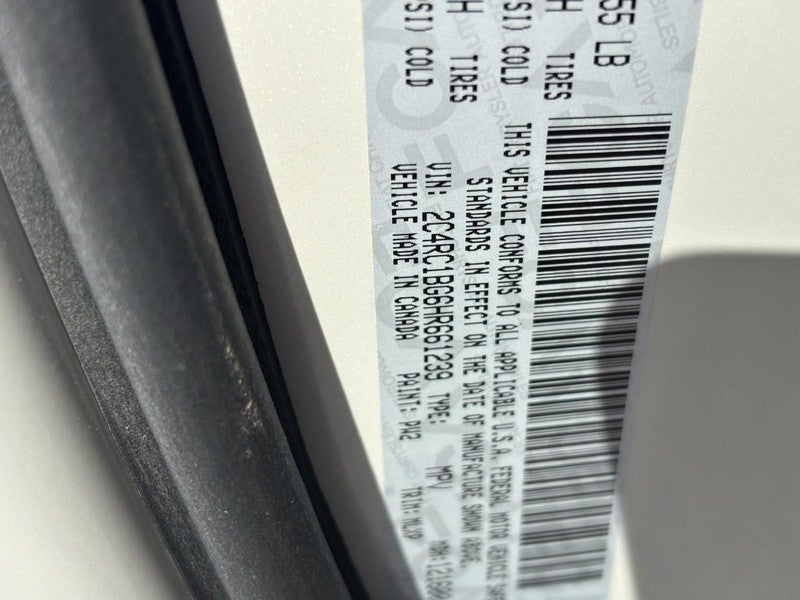 2017 Chrysler Pacifica Touring-L FWD