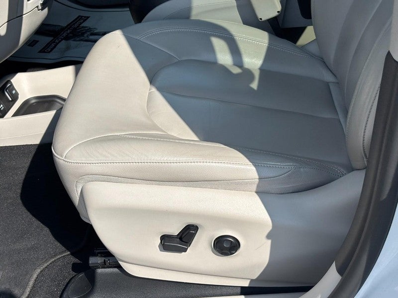 2017 Chrysler Pacifica Touring-L FWD