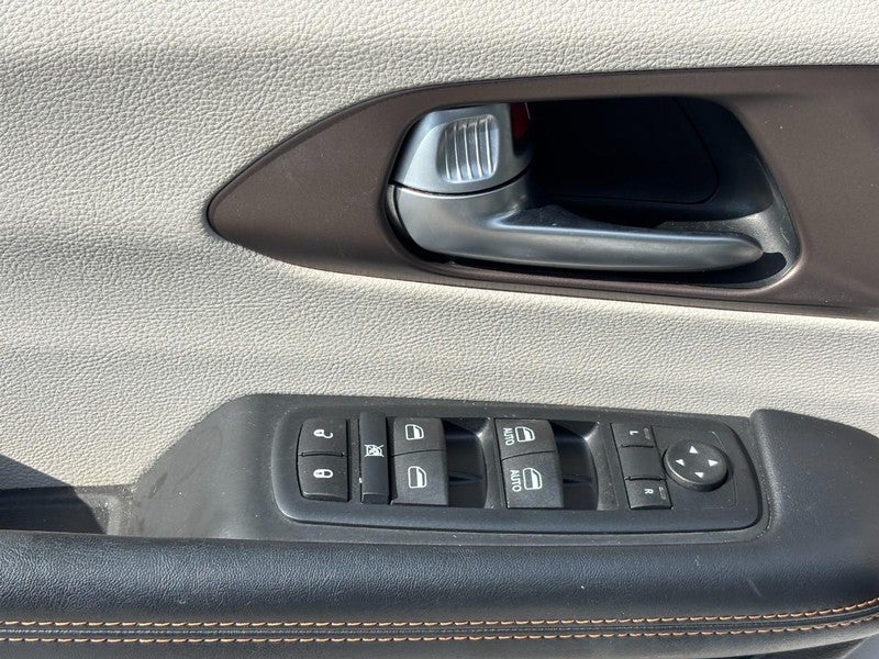 2017 Chrysler Pacifica Touring-L FWD