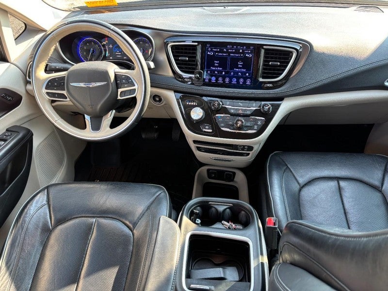 2017 Chrysler Pacifica Limited FWD
