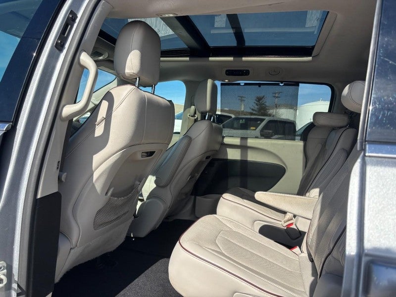 2020 Chrysler Pacifica Limited FWD