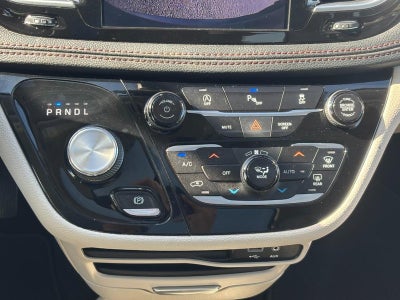 2020 Chrysler Pacifica Limited FWD