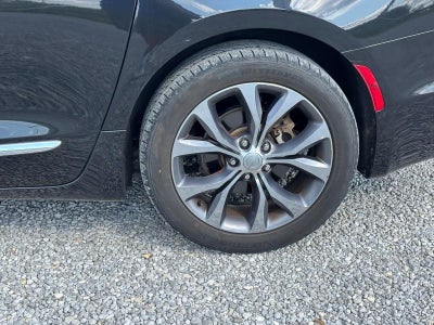 2017 Chrysler Pacifica Limited FWD