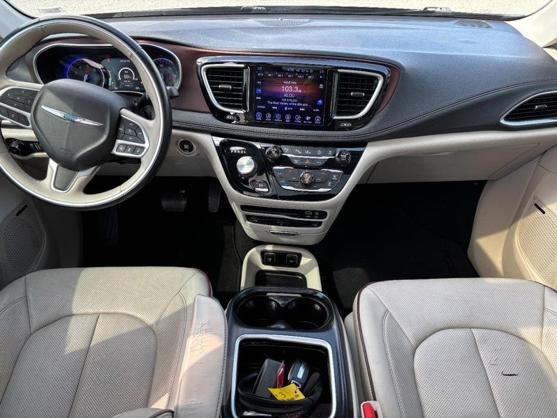 2017 Chrysler Pacifica Limited FWD
