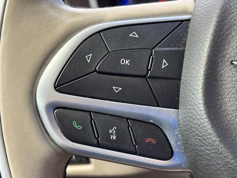 2017 Chrysler Pacifica Limited FWD