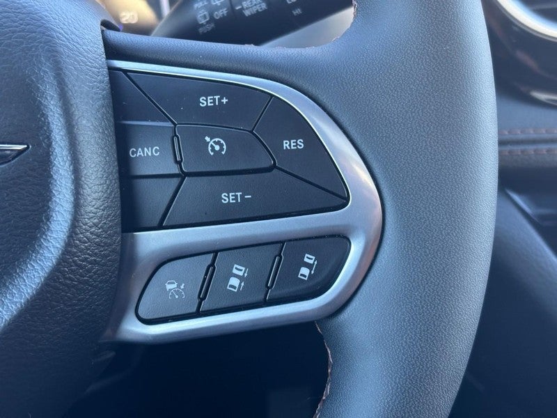 2024 Chrysler Pacifica Pinnacle AWD
